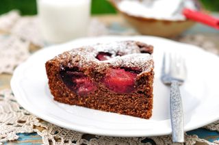 Bolo de Chocolate Belga c/ Morango (1 Fatia)
