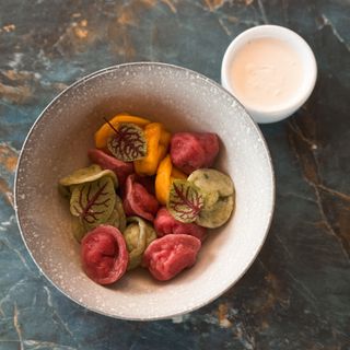 Пельмені кольорові