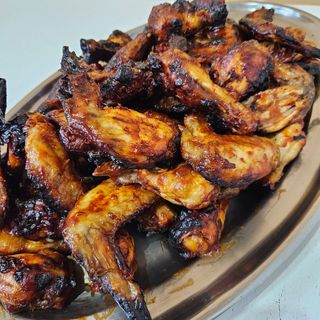 Ración De Alitas De Pollo A La Barbacoa