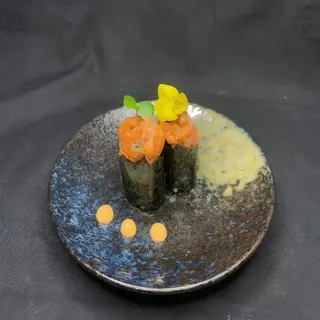 40. Gunkan Sake (2 piezas)