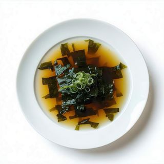 Sopa De Alga Y Huevos