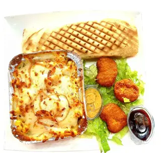 Shawarma Poulet + Pasticcio Fromage moyen + 3 Nuggets