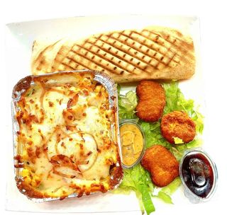 Shawarma Poulet + Pasticcio Fromage moyen + 3 Nuggets