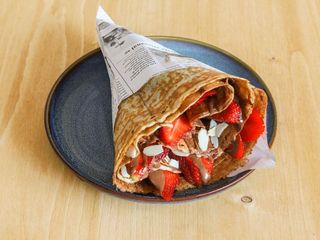 Crepe Con Chocolate Y Fresa