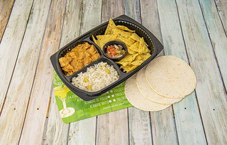 4 Tacos Pollo Chipotle +  Totopos