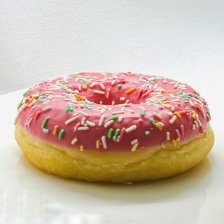 Донат Клубничный