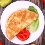 Омлет с кашкавал и пушено филе