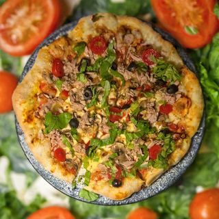 Posna pizza sa tunom velika