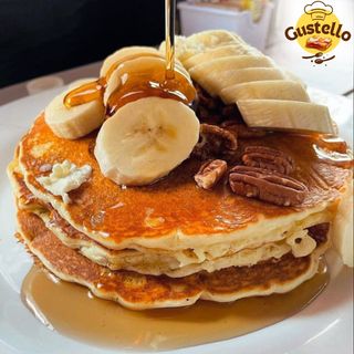 Pancakes Banane, Miel & Noix de Grenoble