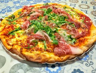 Pizza DeJamón Ibérico (33 Cm.)