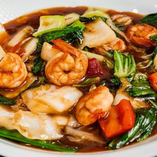 28. Langostino Salteado Con Verduras