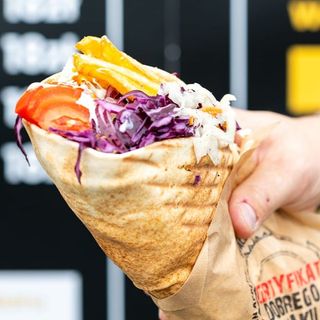 Małe ciasto z frytkami