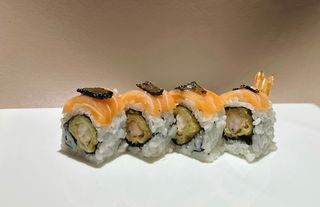 TRUFFLE SALMON ROLL (4 PZS.)