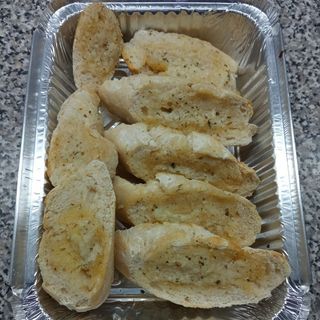 Pão com Margarina de Alho