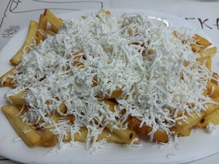 48. Пържени картофи със сирене (450гр)