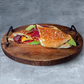 Krug dvojke sendvič