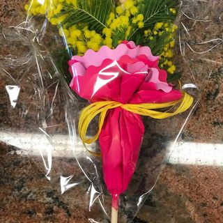 Ombrellino con mimosa 