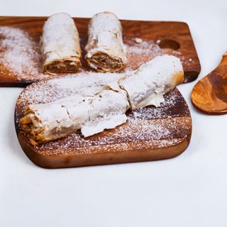 Pita sa bundevom, orahom i cimetom posno