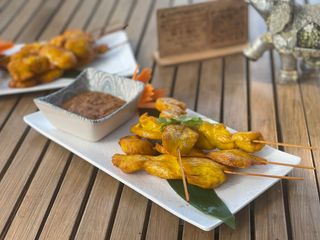 Chicken Satay (4 Uds.)