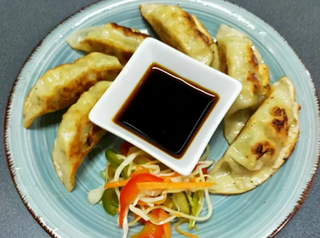 Gyozas De Verdura (6 Uds.)