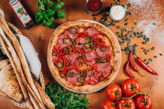 12. Pizza Peperoni (Rozmiar Pizzy: Duża 40)