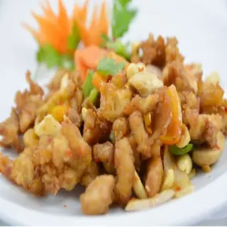 43. Pollo Gon Bao sin salsa con picantes