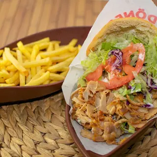 Menú Pita Kebab Con Queso De Cabra