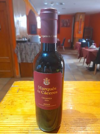 Vino Tinto Marqués De Cáceres Media