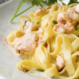 Tagliatelle  Au  Saumon