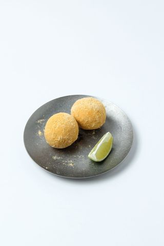 Сырные шарики со снежным сыром 