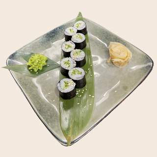 Маки с огурцом (120г)