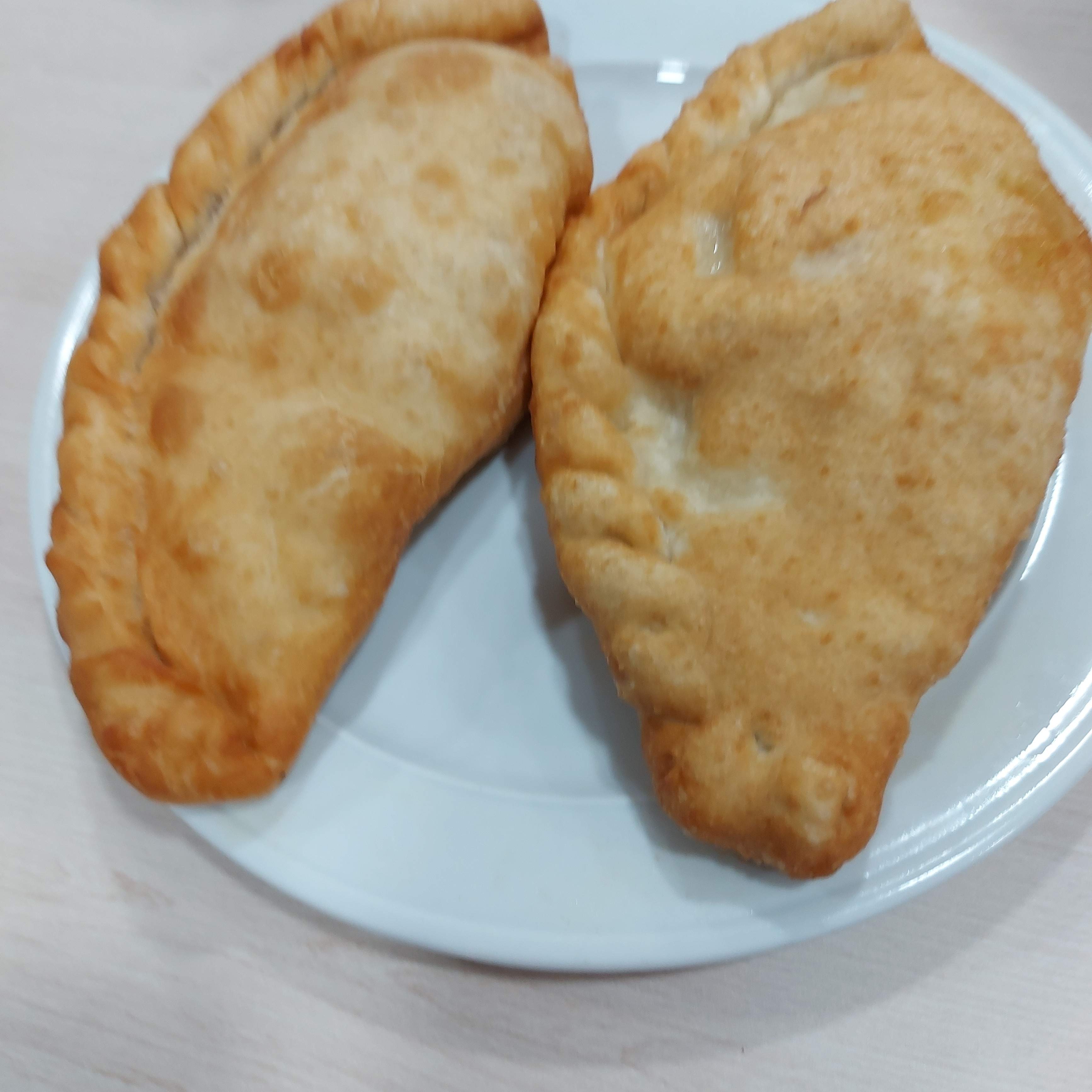 16 Pizza Calzone (33 Cm.)