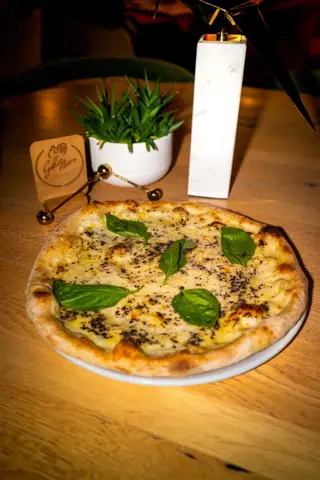 Pizza Tartufo Bianco Ø32cm