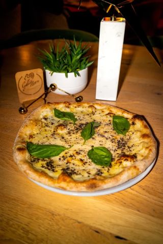 Pizza Tartufo Bianco Ø32cm