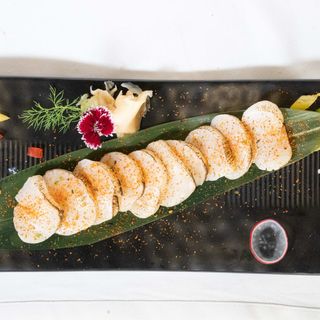 702-TATAKI VIEIRA/SCALLOPS (10 PCS)  D