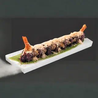 148  Uramaki black tiger ebi