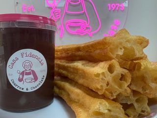 Combo de 6 porras + 1/2  litro de chocolate