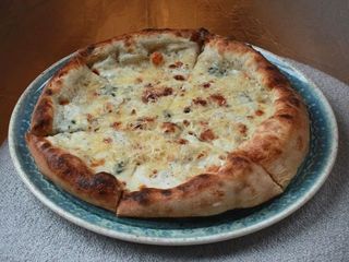 Піца Сирна (450g)