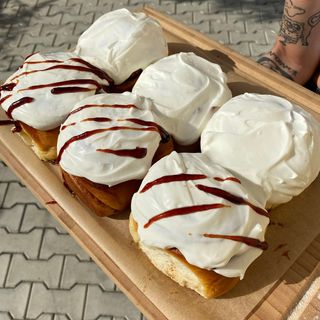 Cinnabon