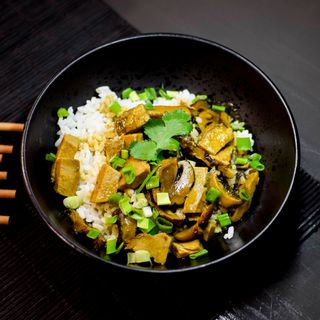 Карі з телятиною (300г)