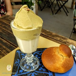 GRANITA CON BRIOCHE