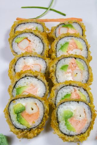 Crunch roll tempurizados (10 pz.)