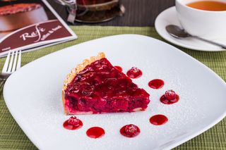 Кростата с вишней