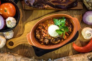 Мућкалица са кајмаком