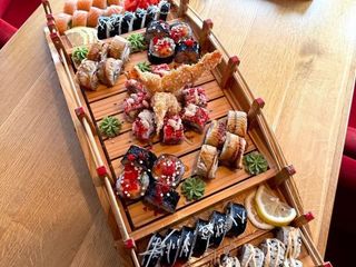 СУШІ СЕТ МАНГЕТТЕН (1700/80/15/15g)