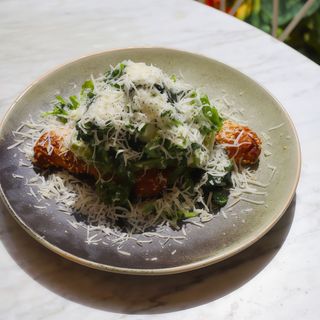 AVO & EGG CROISSANT TOAST