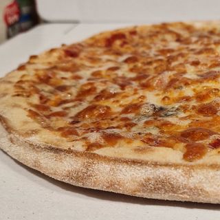 Pizza 4 Quesos (Pequeña)