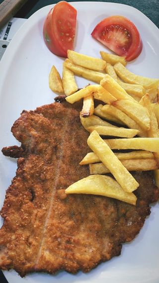 Escalopa de ternera con patatas