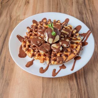 Belgijski waffle čoko-banana