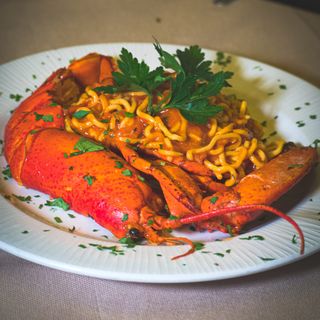 Tonnarelli con Astice e Pomodoro Fresco